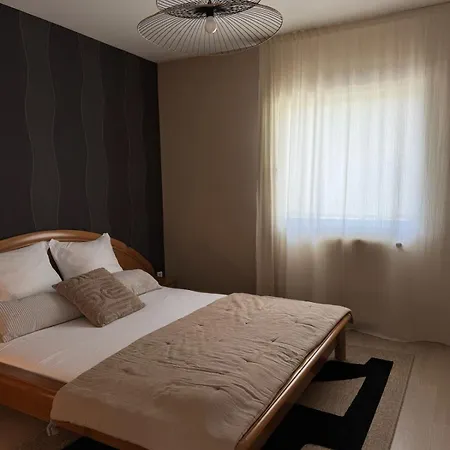 Ferienhaus Maison Avec Jardin Proche A75 Et Centre-ville *